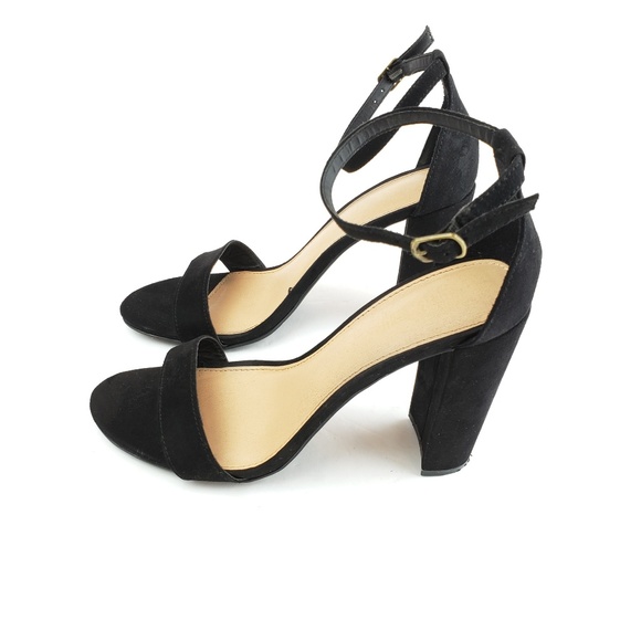 Brash Shoes - 🌺🌺 Brash Houston Faux Suede Sandals